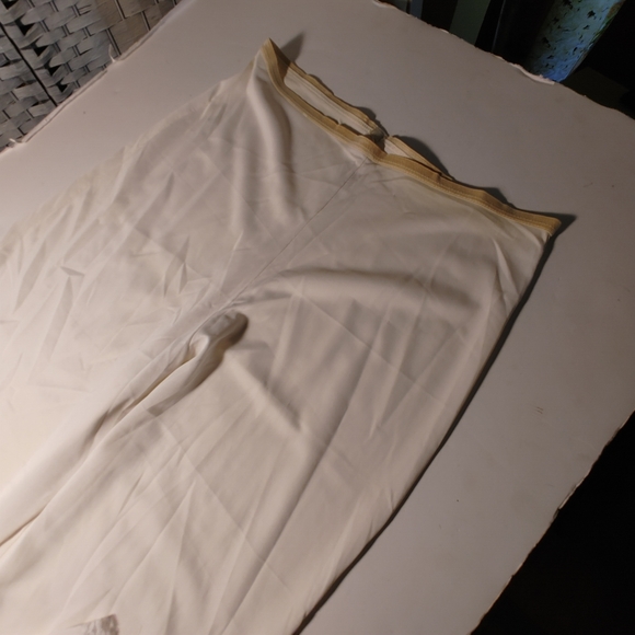 Vintage Vanity Fair Size 5 Cream Pants Liners Lingerie - Picture 2 of 6